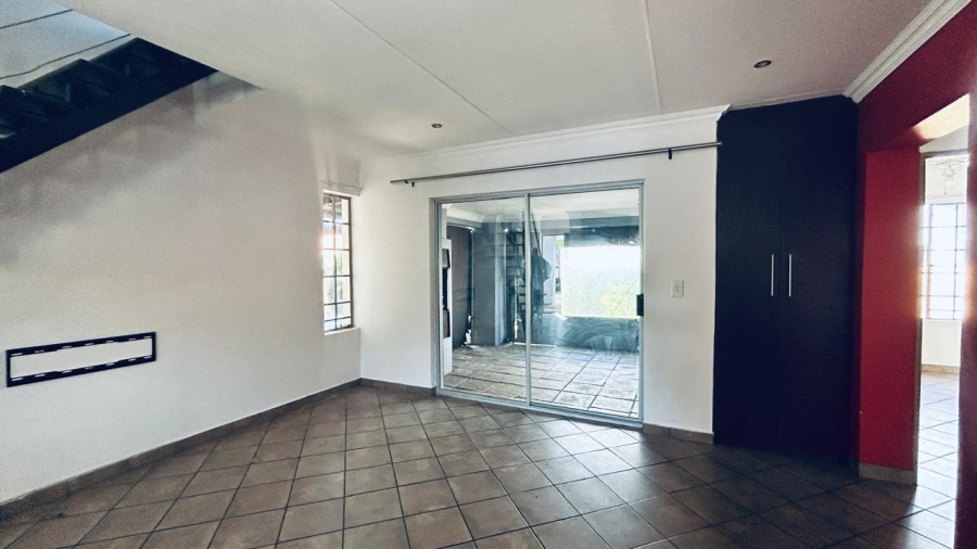 4 Bedroom Property for Sale in Waterkloof East North West